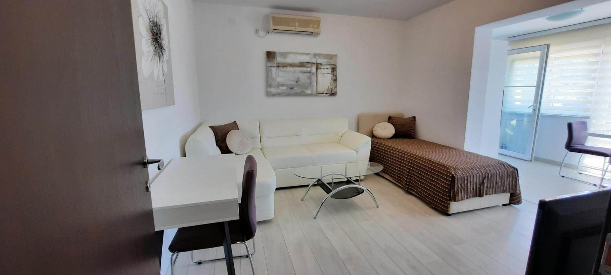 Apartments Myrjam Baška Eksteriør billede