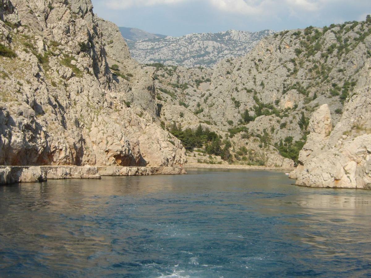 Apartments Myrjam Baška Eksteriør billede